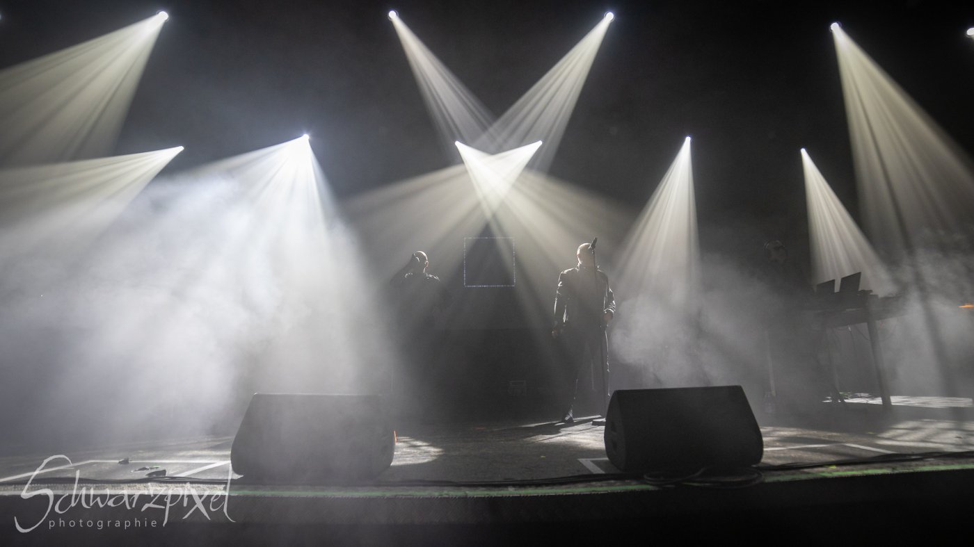 Front 242 und Nitzer Ebb