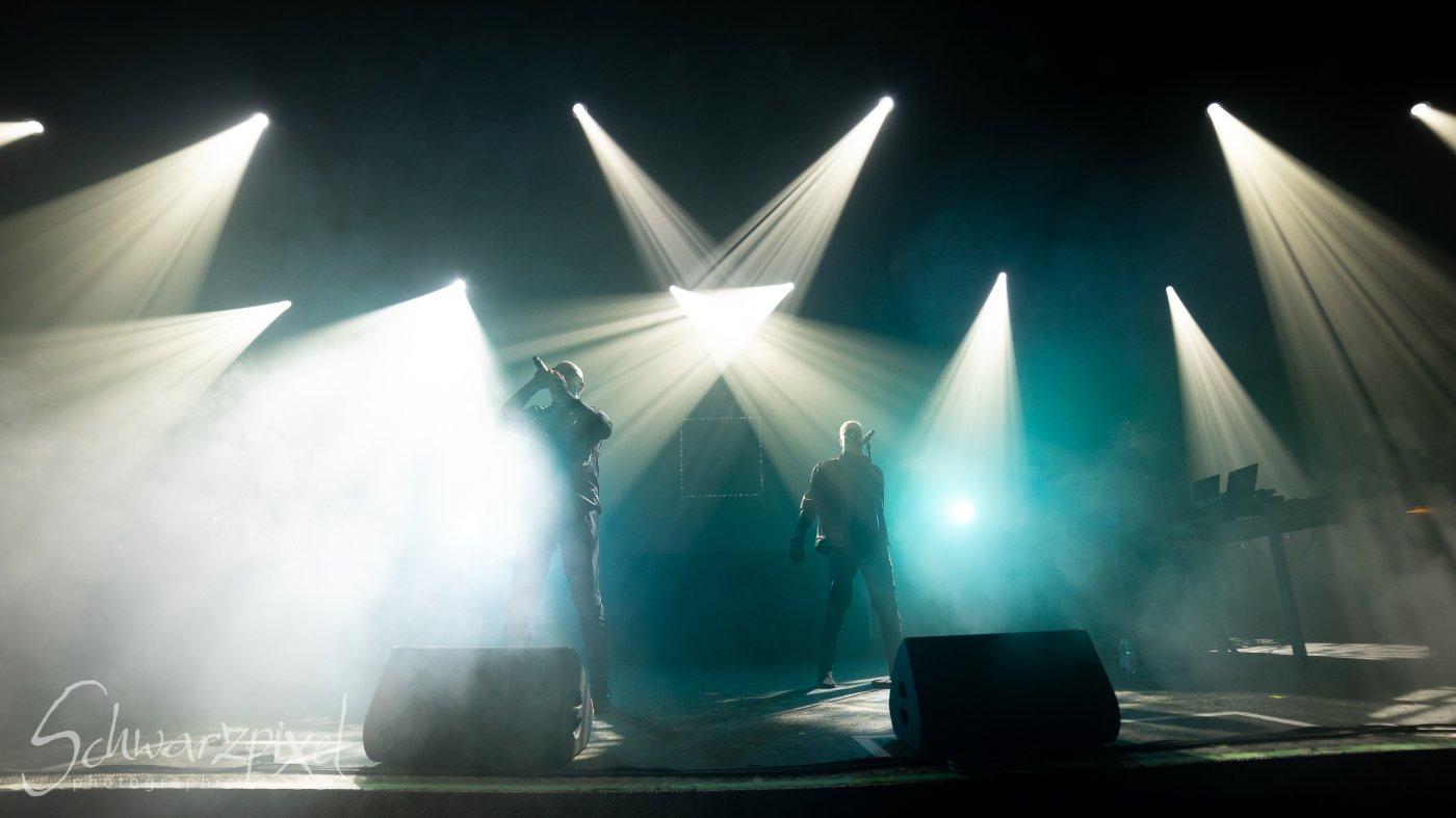 Front 242 und Nitzer Ebb