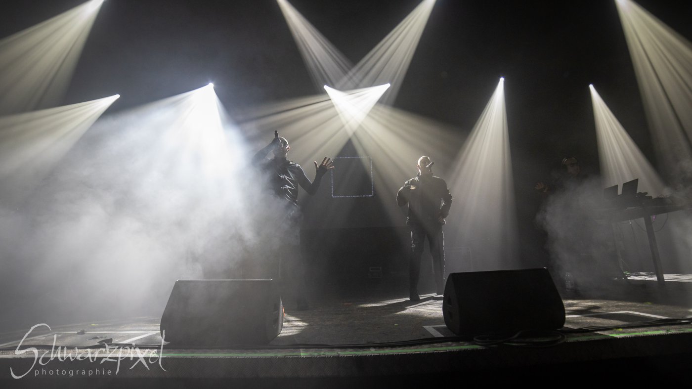 Front 242 und Nitzer Ebb