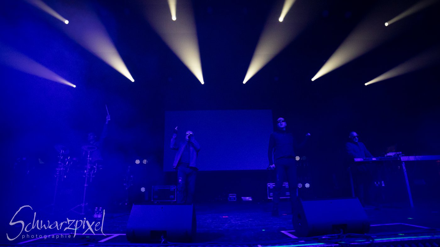 Front 242 und Nitzer Ebb