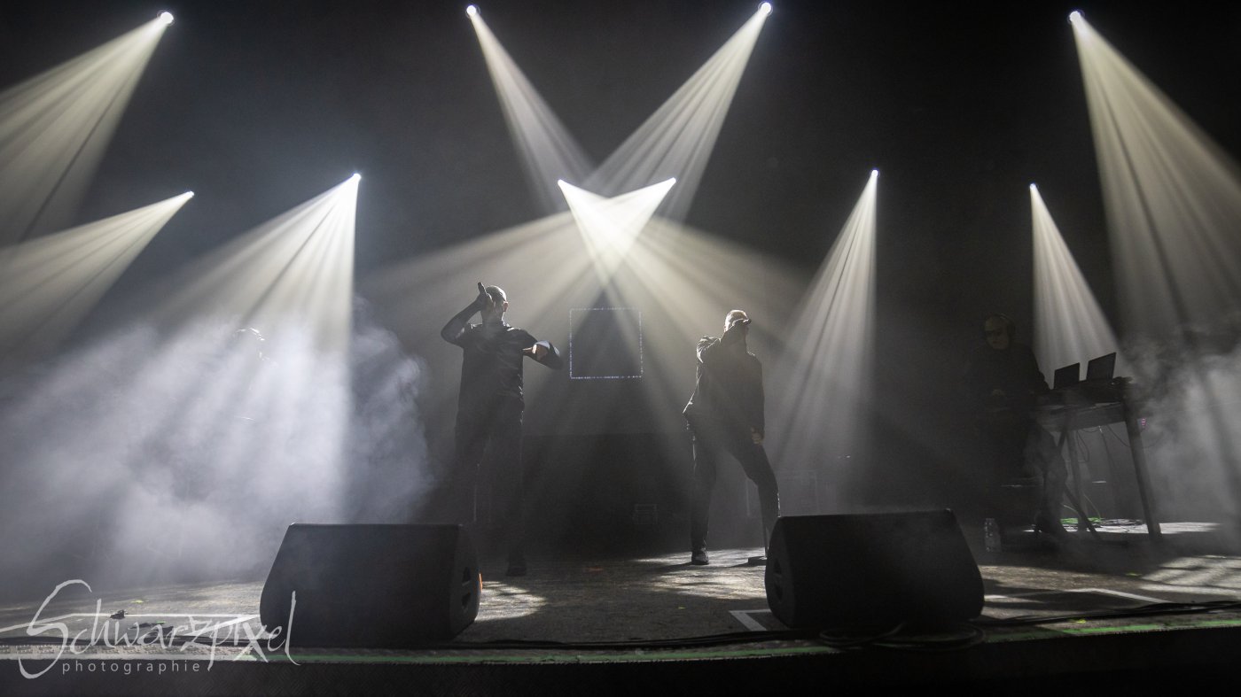 Front 242 und Nitzer Ebb