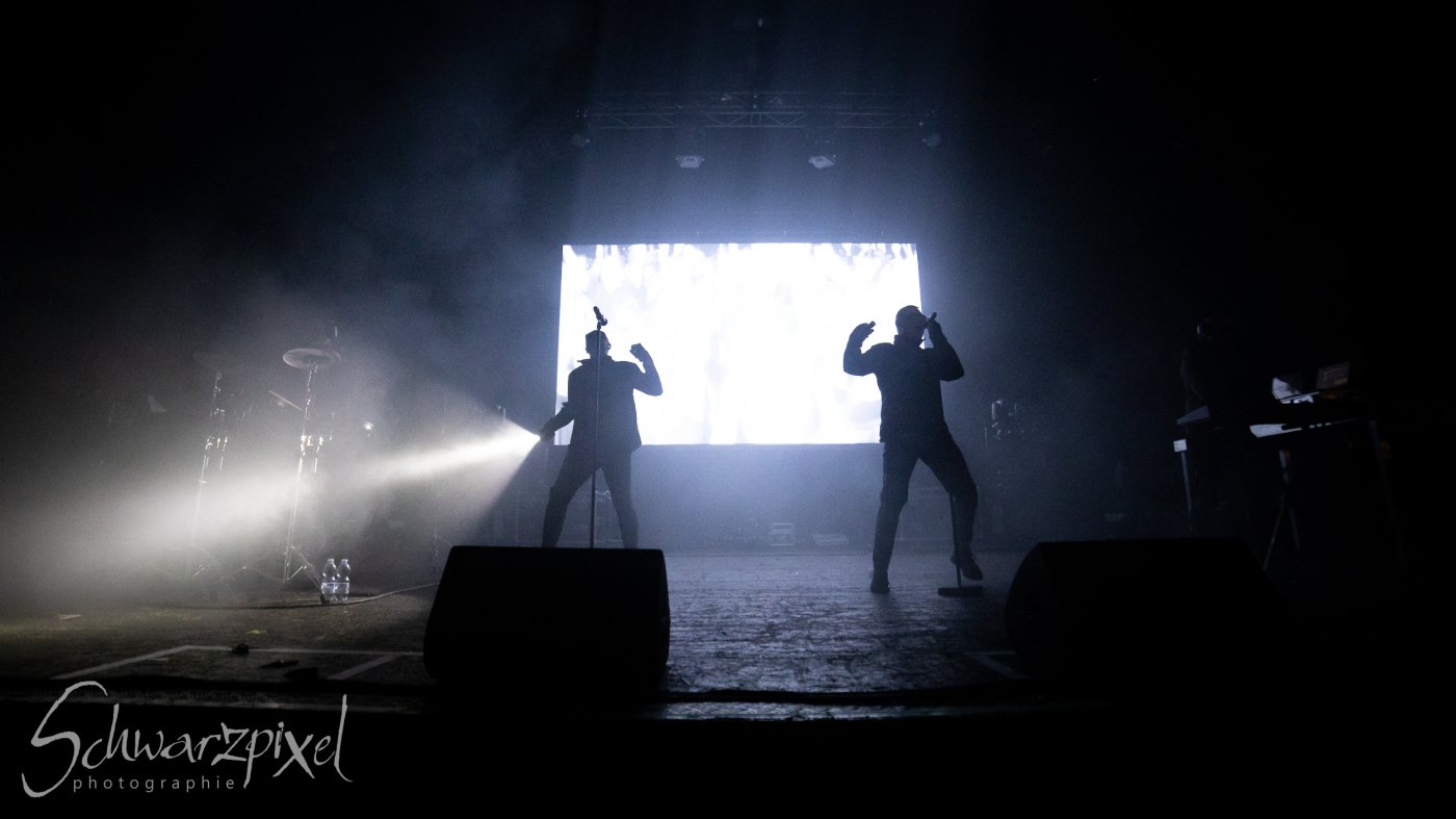Front 242 und Nitzer Ebb