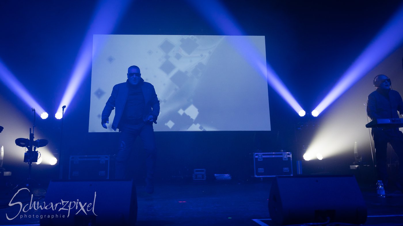 Front 242 und Nitzer Ebb
