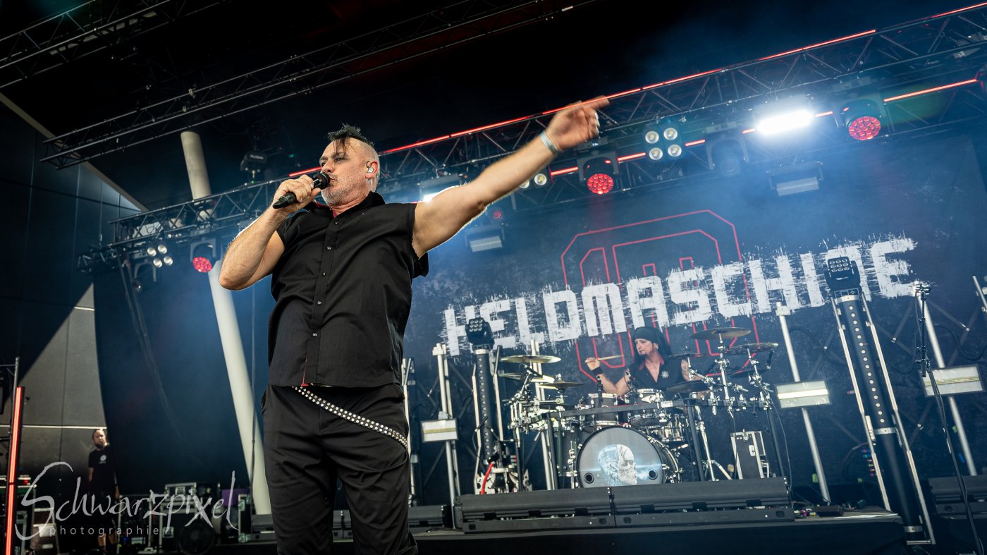 HELDMASCHINE