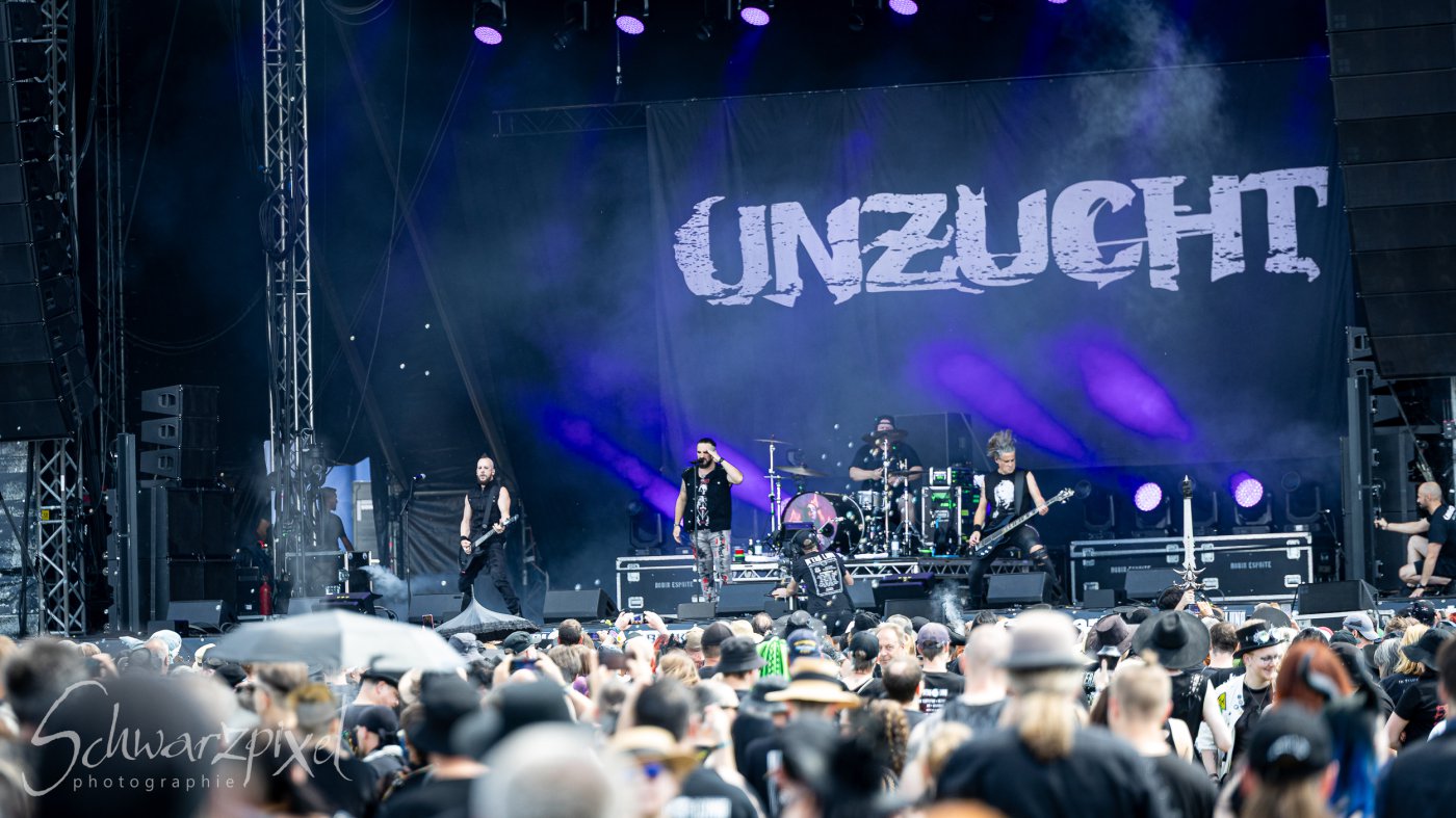 UNZUCHT