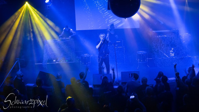 FRONT LINE ASSEMBLY