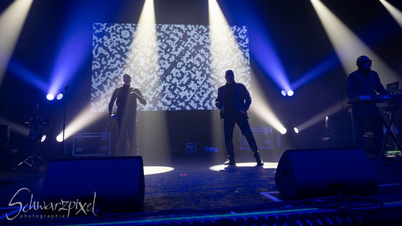 Front 242 und Nitzer Ebb